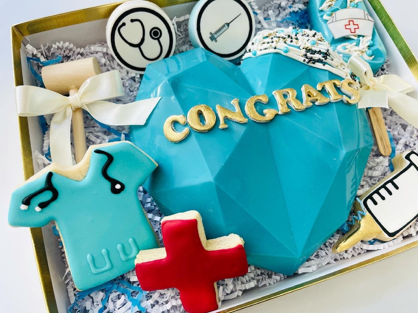 Nurse Graduation Chocolate Breakable Heart👨🎓🎈👩🎓