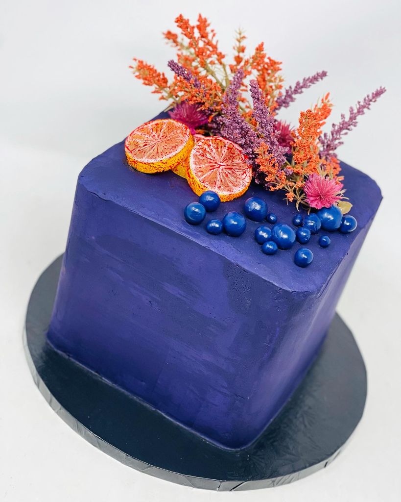 Classic Elegance Cake Theme!!