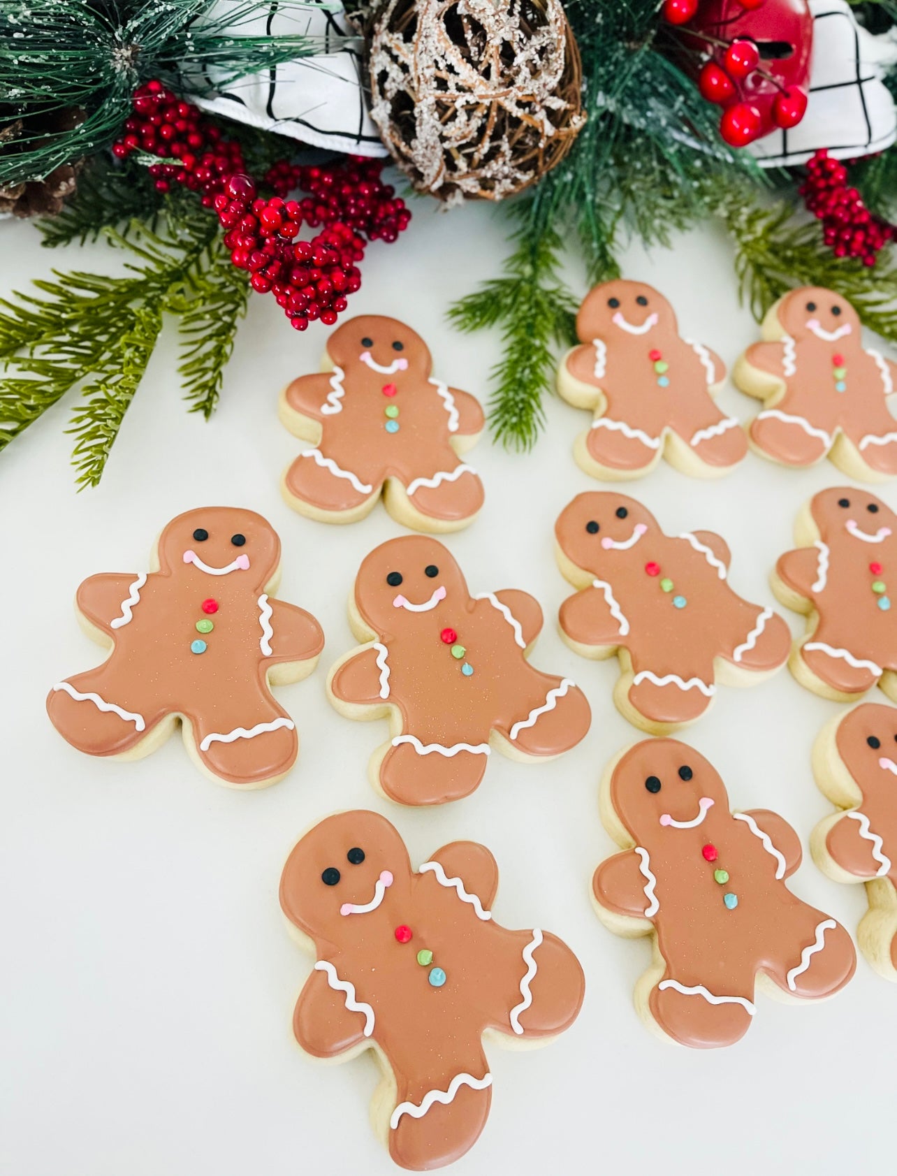 gingerbread cookies, holiday desserts, cake ,  bakery