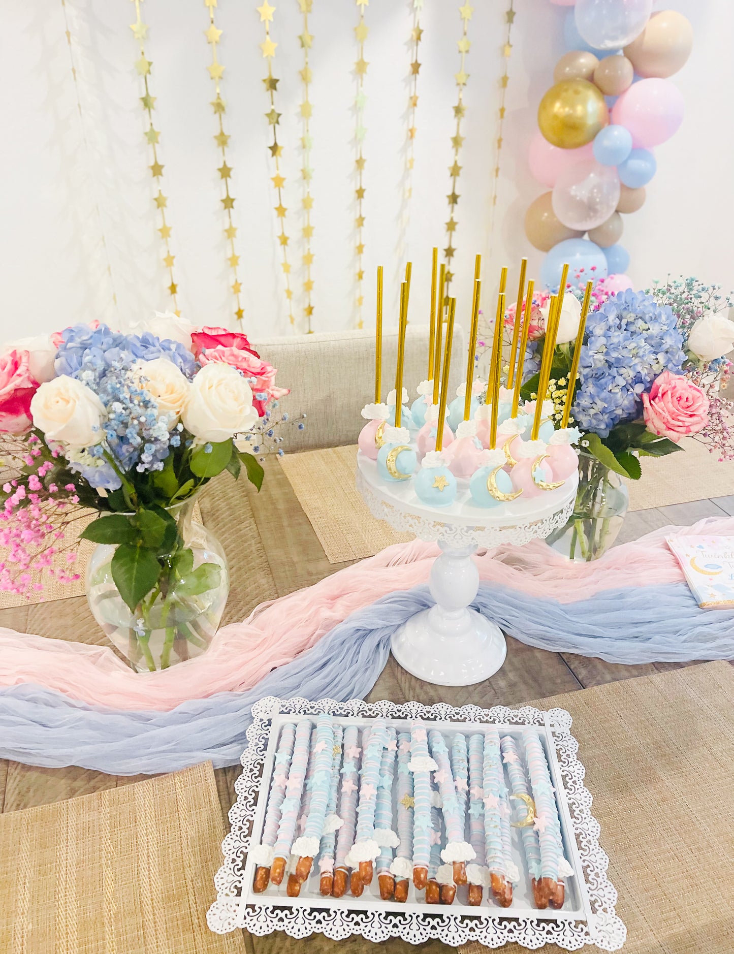 Gender Reveal Twinkle Theme Cake Pops