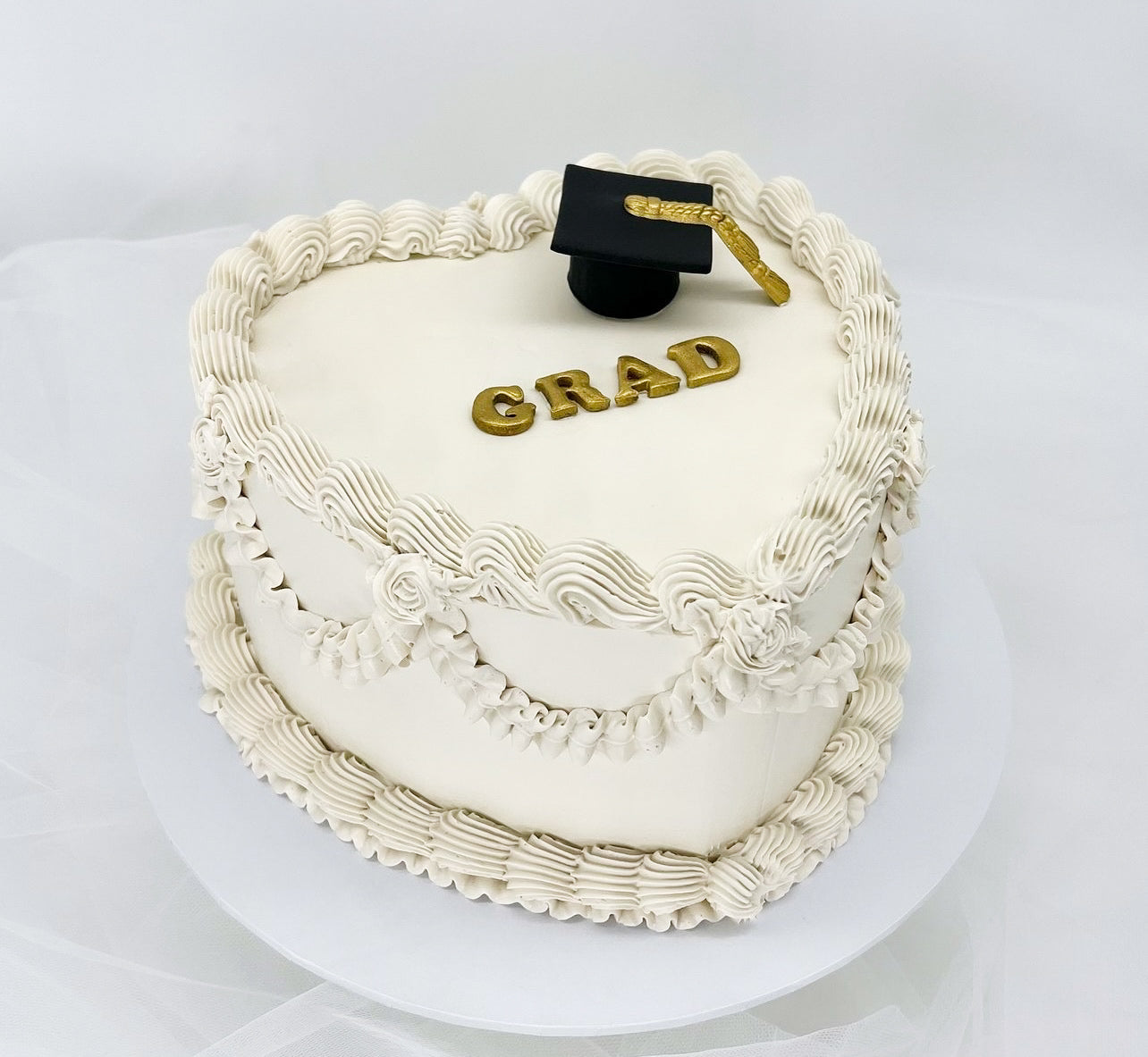 Grad Vintage Heart Cake – Cocostreatla