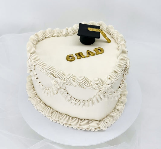 Grad Vintage Heart Cake
