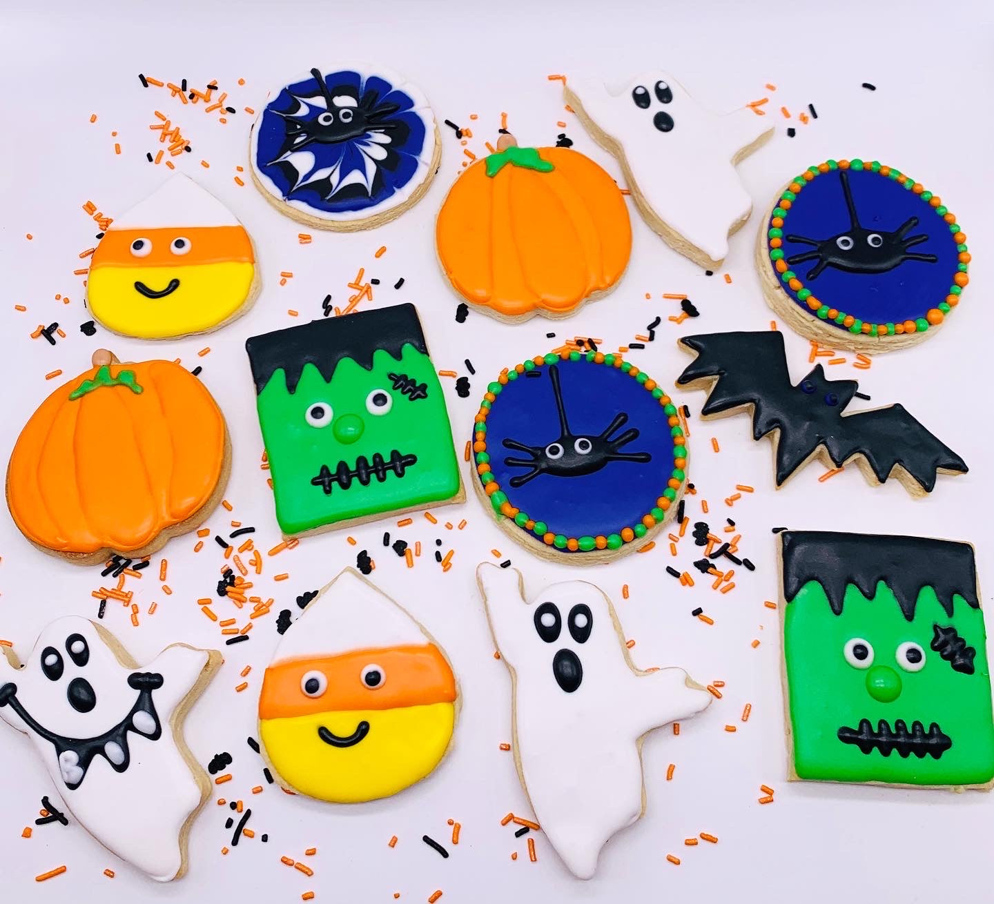 halloween sugar cookies, halloween trick or treats, desserts