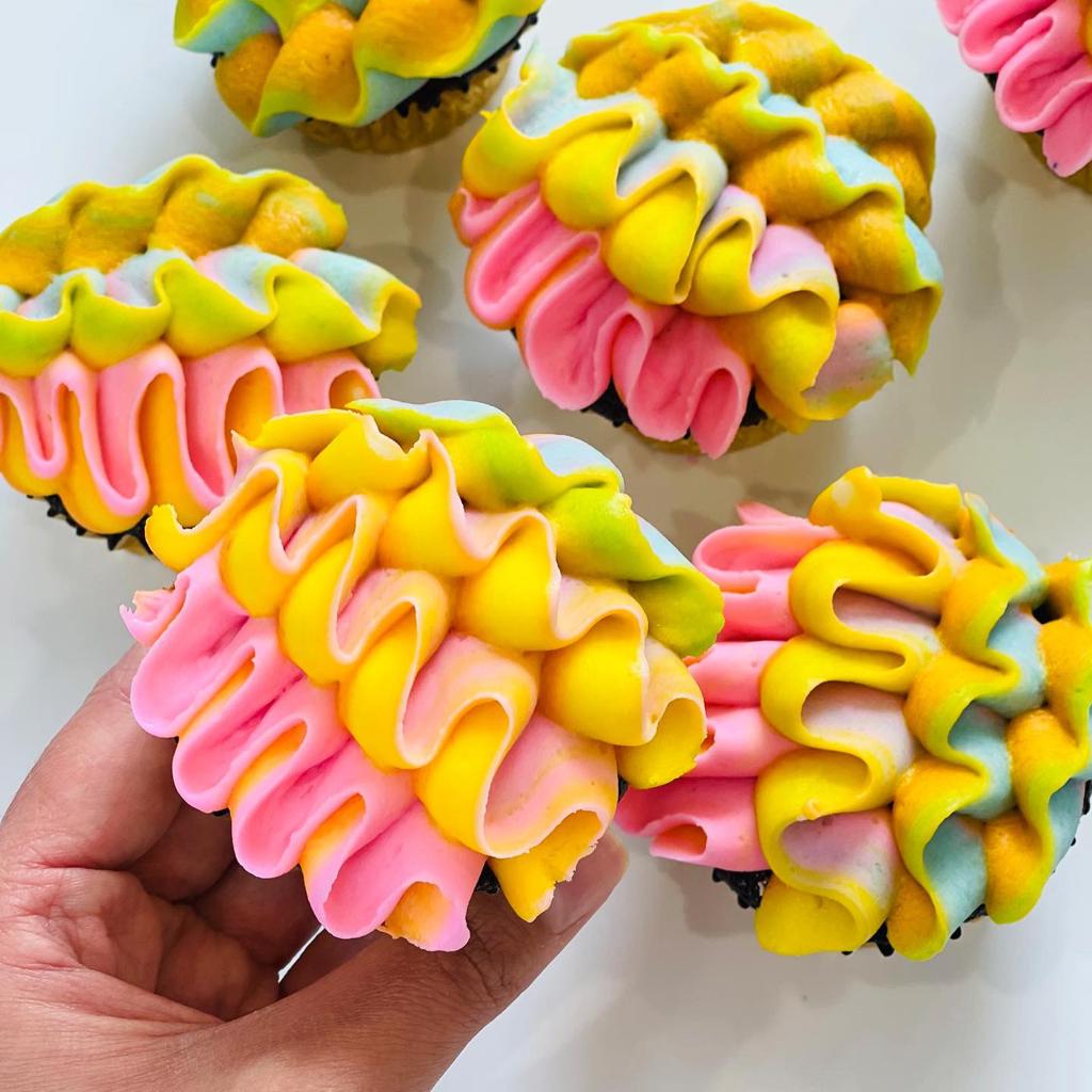 rainbow cupcakes, birthday cupcakes.